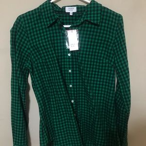 Crown and Ivy button down blouse